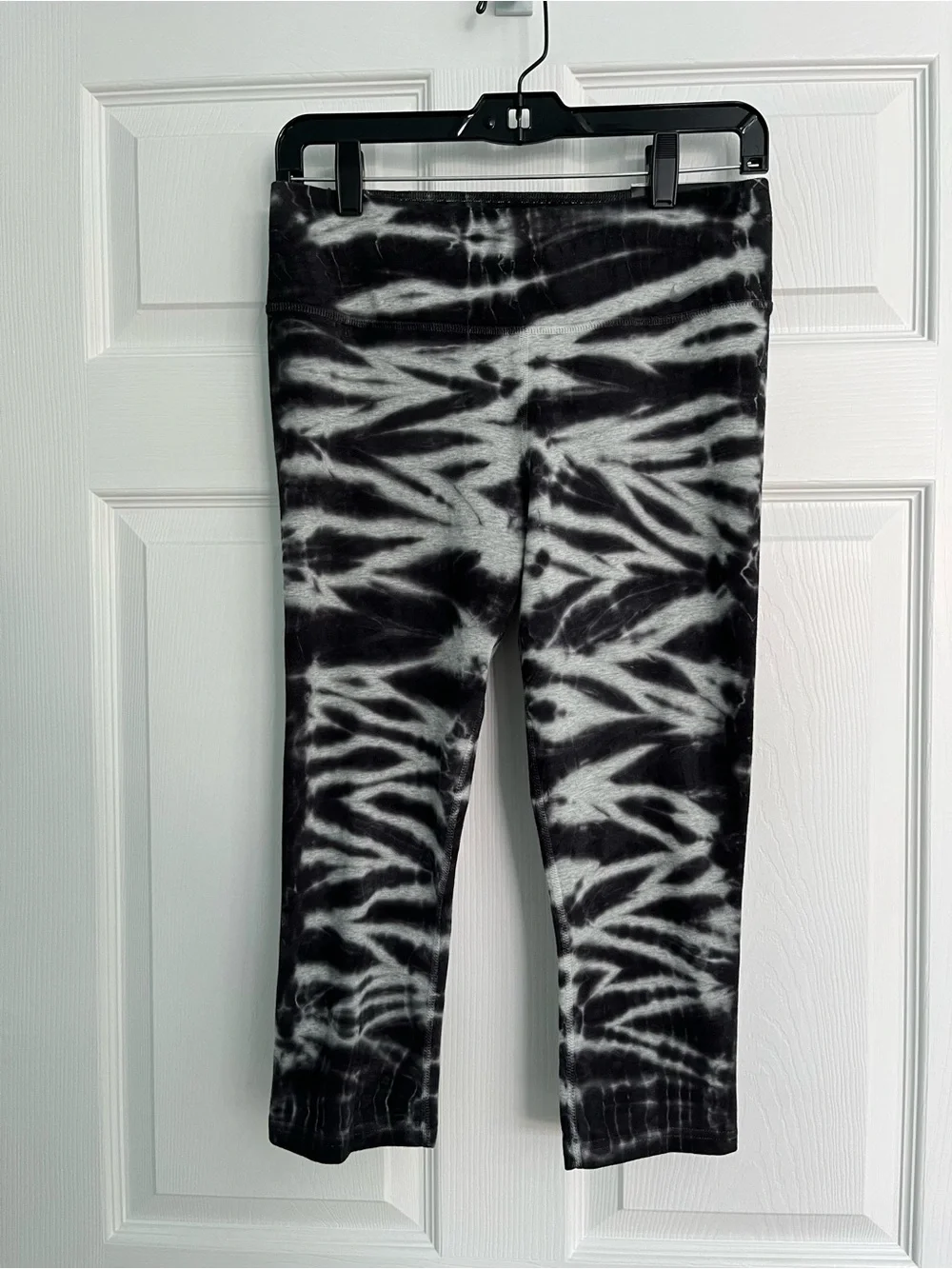Nike Black & White Tie-Dye Leggings